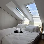 Апартаменты Funky Stylish Penthouse
