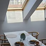 Апартаменты Funky Stylish Penthouse