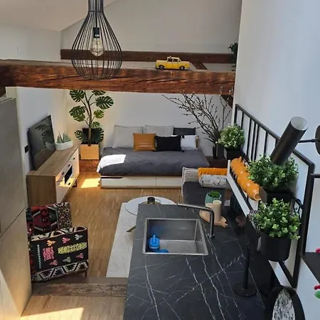 דירה Funky Stylish Penthouse *