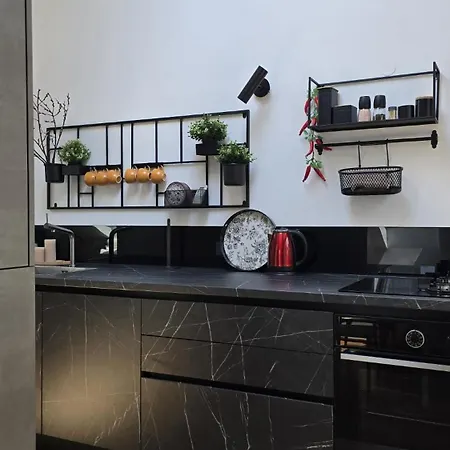 Funky Stylish Penthouse Apartma *